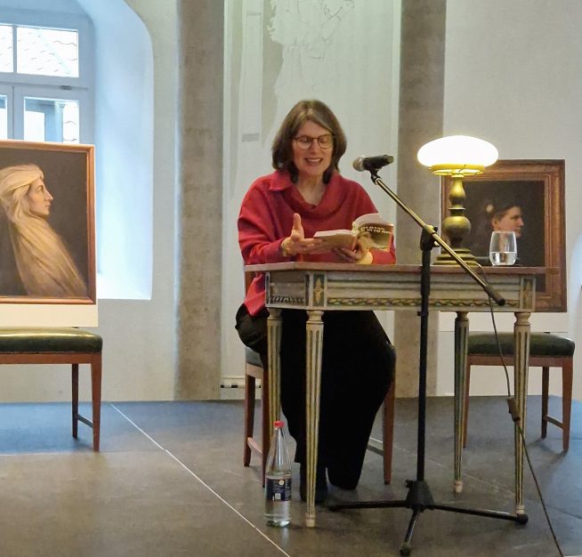 Die Lesung Die Autorin liest aus ihrem neuen Roman
